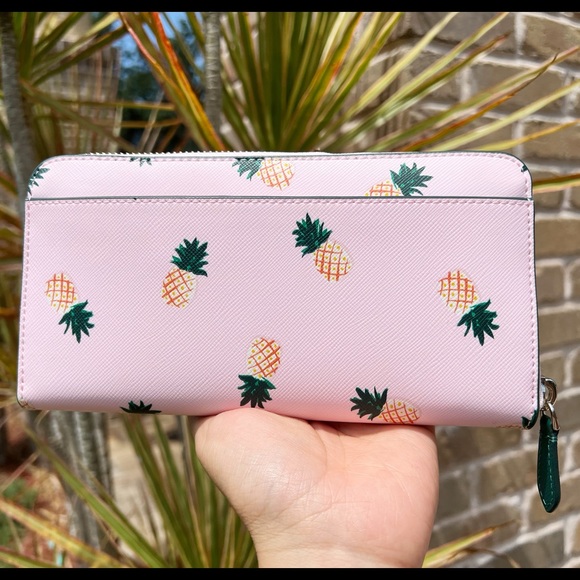 Bundle💞Kate Spade Tote & Matching Wallet - Picture 7 of 10